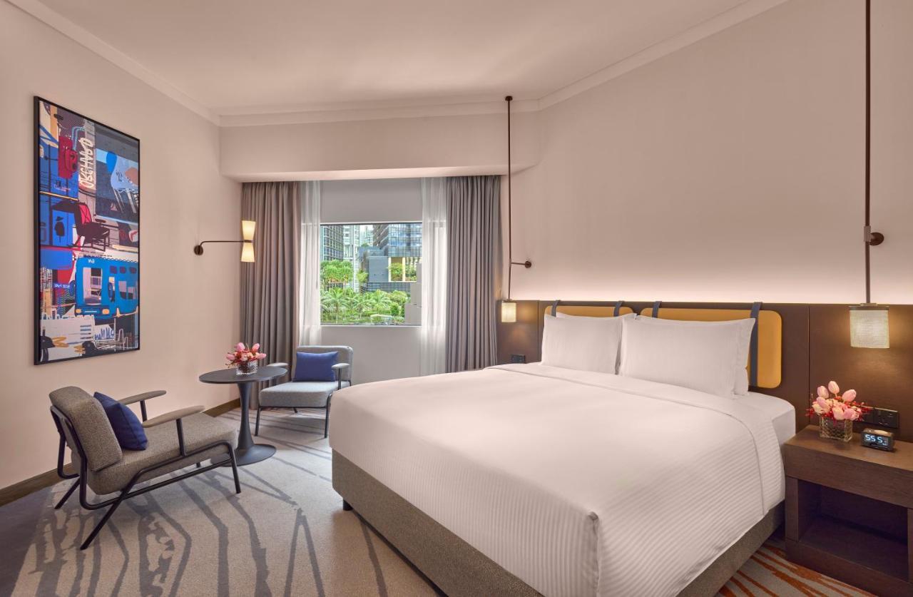 Pullman Singapore Orchard Exterior photo