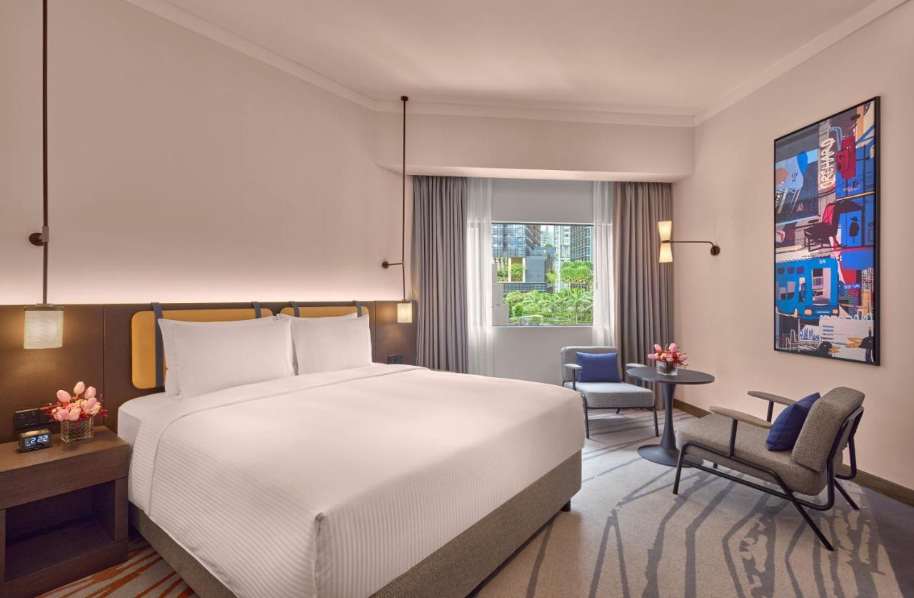 Pullman Singapore Orchard Exterior photo