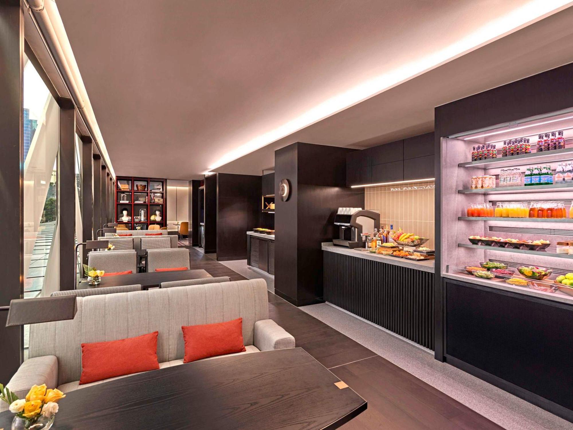 Pullman Singapore Orchard Exterior photo