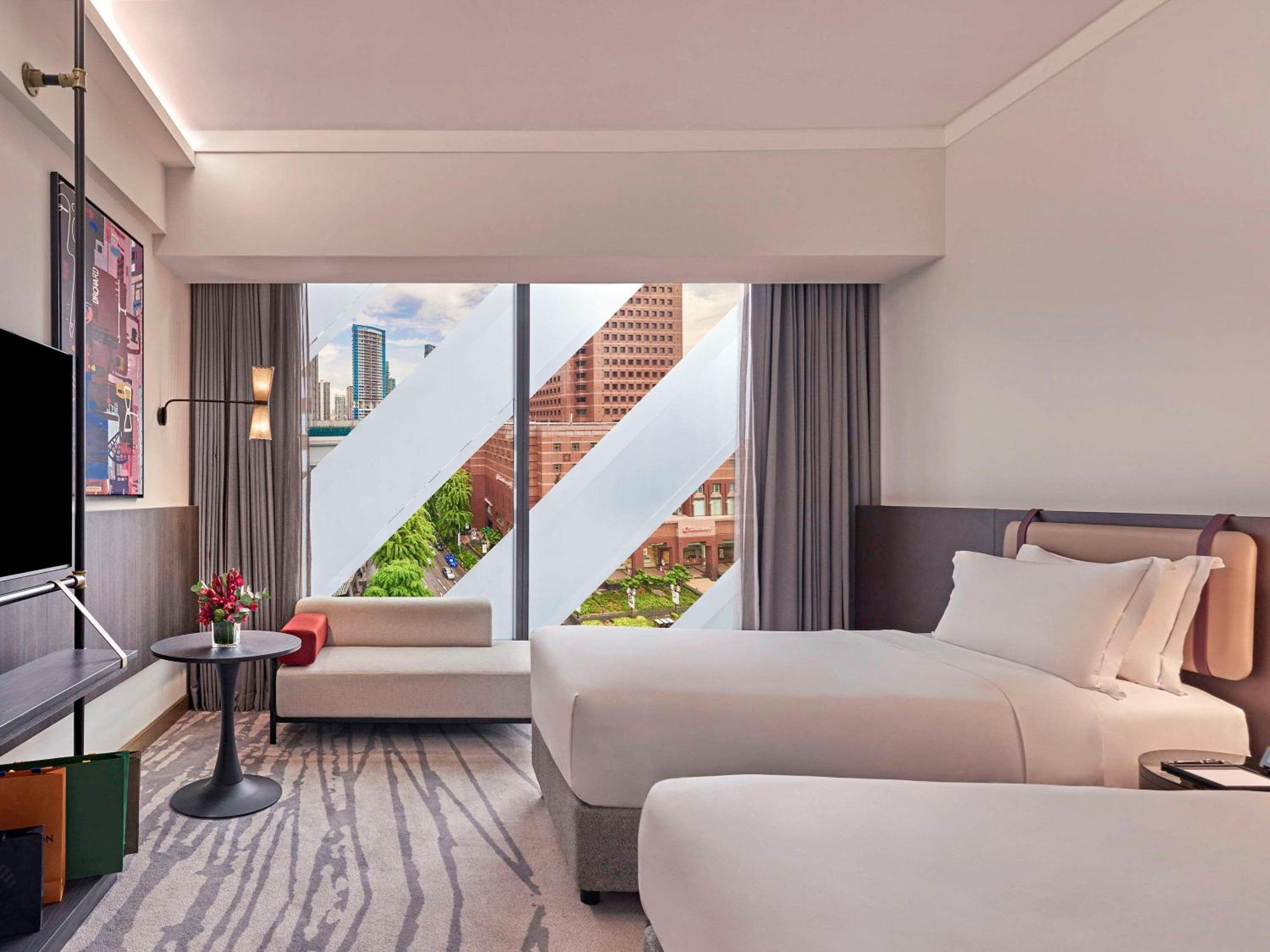 Pullman Singapore Orchard Exterior photo